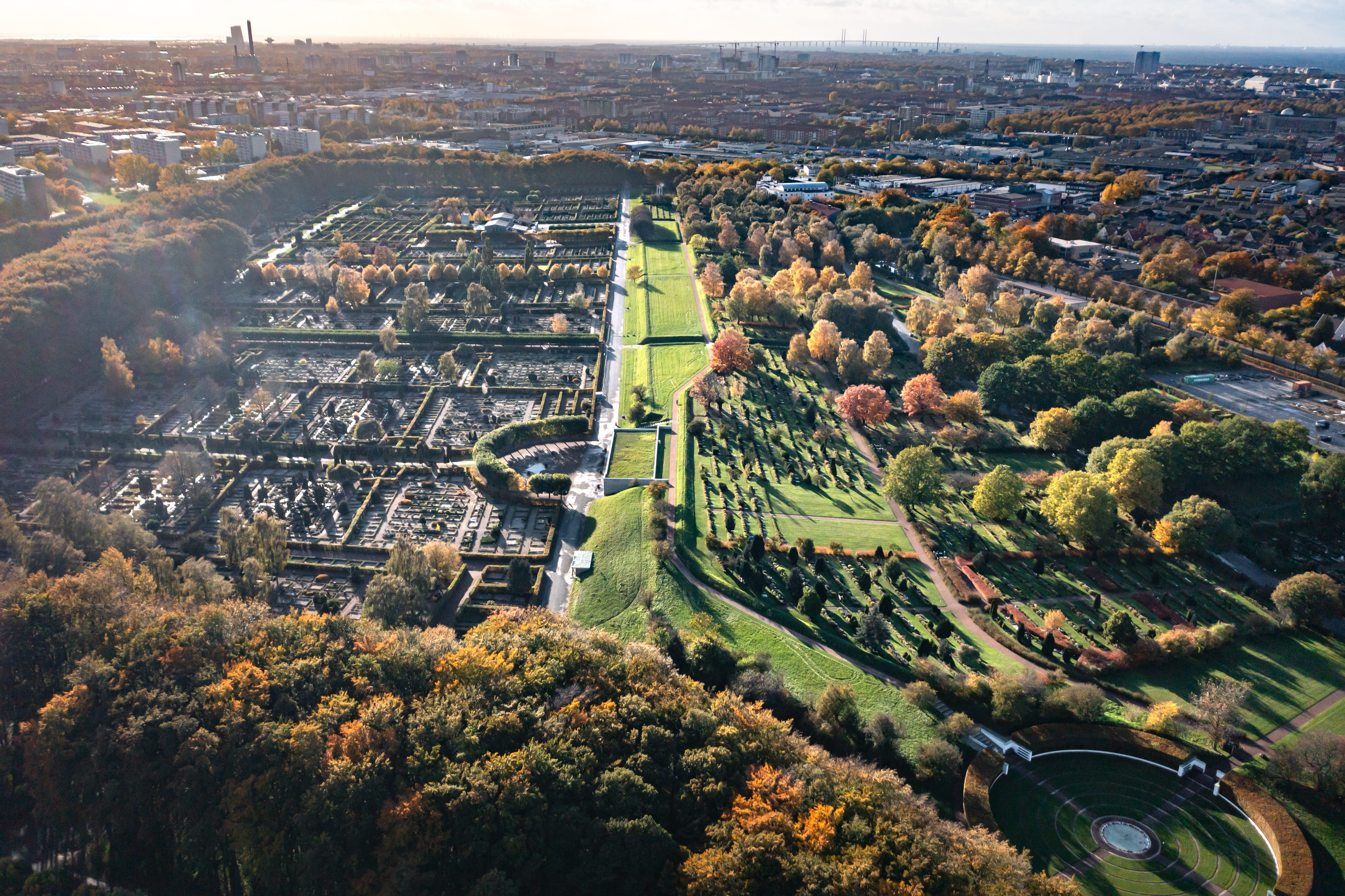 Flygbild över östra kyrkogården i Malmö. 