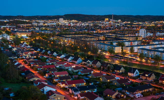 Flygbild över stad. 